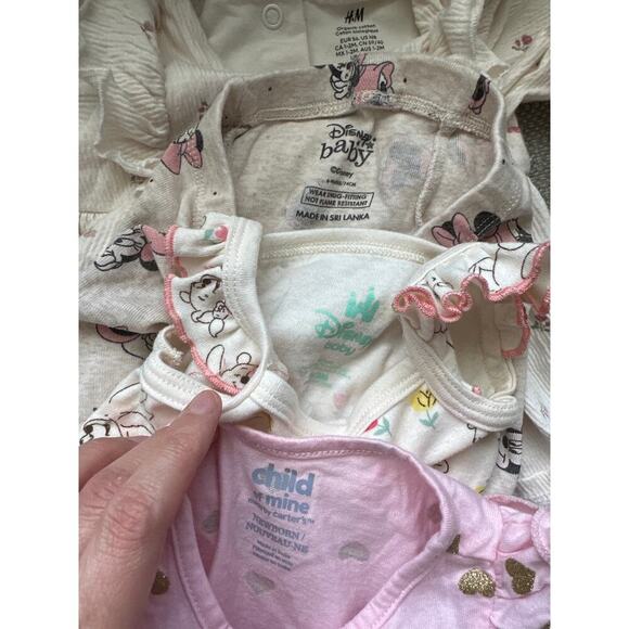 Baby girl Newborn to 9 months clothes bundle - Picture 5 of 6